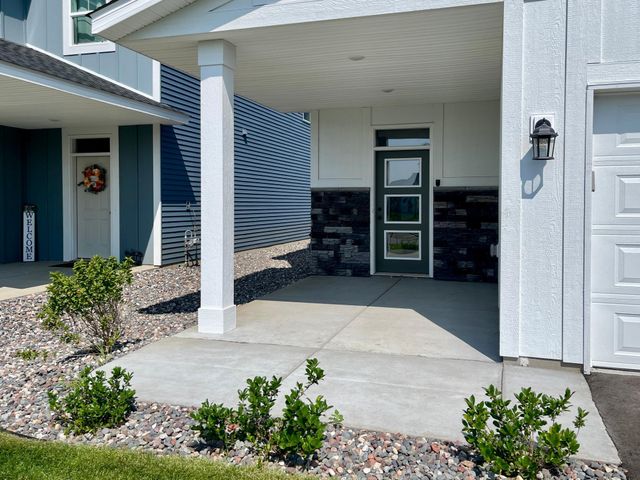 8642 147th Avenue NW, Ramsey, MN 55303