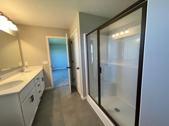 8642 147th Avenue NW, Ramsey, MN 55303