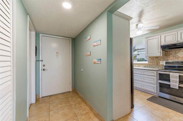 7003 SUNSET WAY 3, St Pete Beach, FL 33706