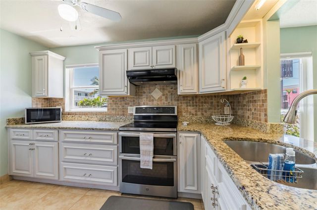 7003 SUNSET WAY 3, St Pete Beach, FL 33706