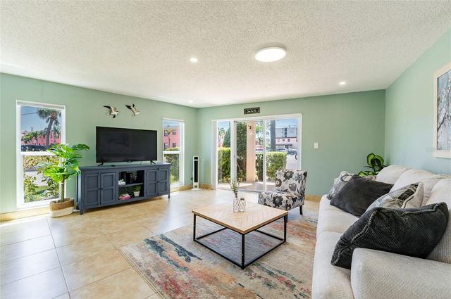 7003 SUNSET WAY 3, St Pete Beach, FL 33706