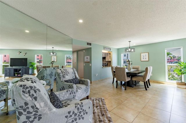 7003 SUNSET WAY 3, St Pete Beach, FL 33706