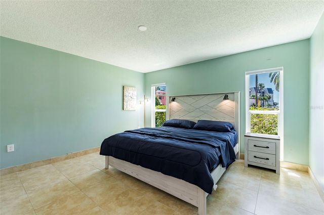 7003 SUNSET WAY 3, St Pete Beach, FL 33706
