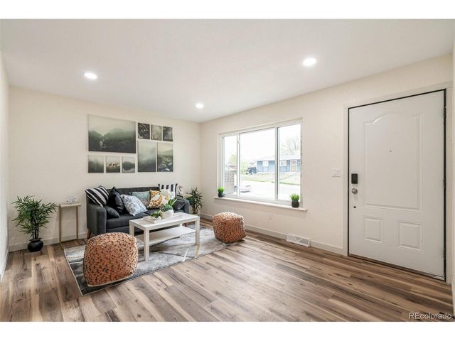 2040 Mable Ave, Denver, CO 80229