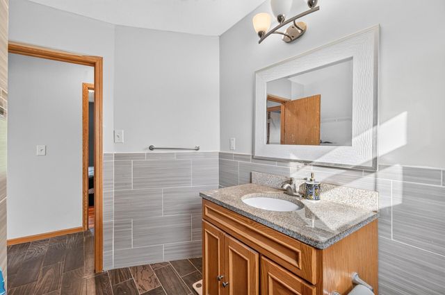 2939 30th Avenue S, Minneapolis, MN 55406