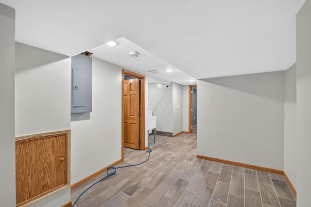 2939 30th Avenue S, Minneapolis, MN 55406
