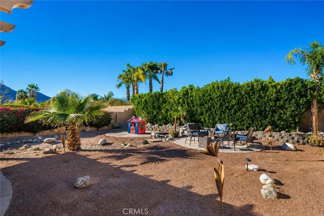748 Mira Grande, Palm Springs, CA 92262