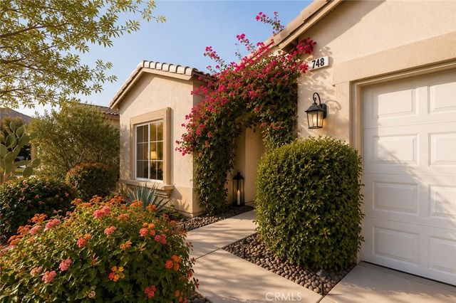 748 Mira Grande, Palm Springs, CA 92262