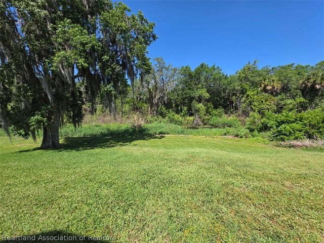 30 Jasmine Street, Lake Placid, FL 33852