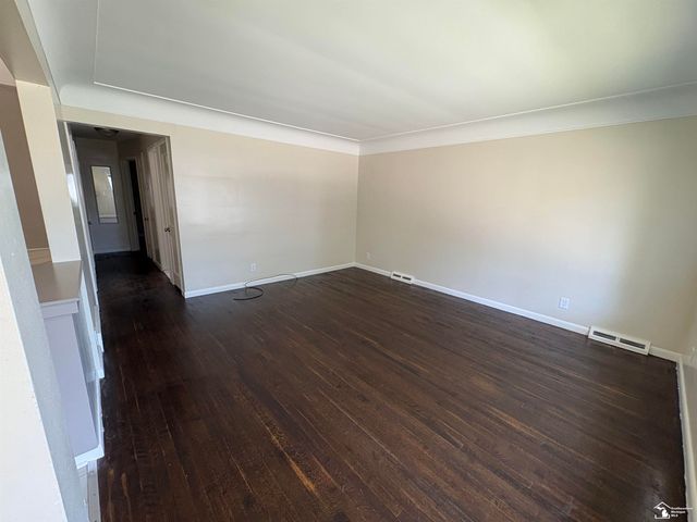 25 W Auburn Street, Ecorse, MI 48229