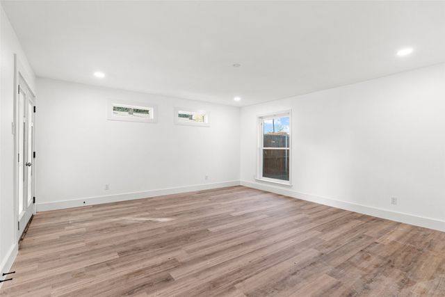 103 Elm Crest Drive, Rowlett, TX 75087