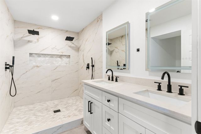 103 Elm Crest Drive, Rowlett, TX 75087
