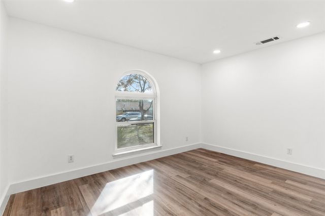103 Elm Crest Drive, Rowlett, TX 75087