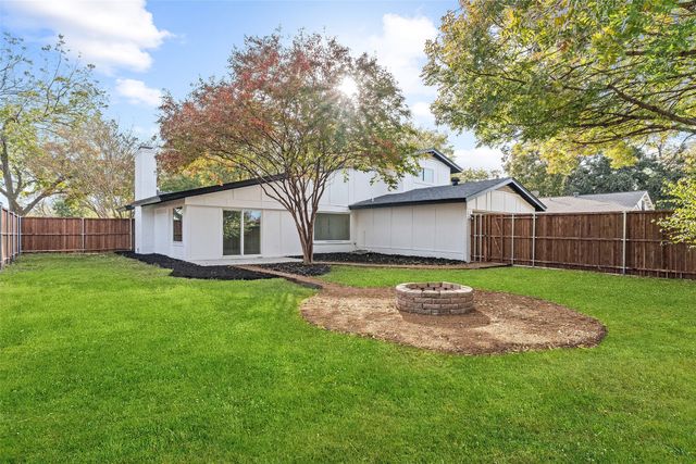 103 Elm Crest Drive, Rowlett, TX 75087