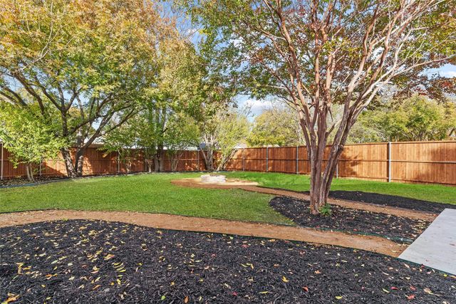 103 Elm Crest Drive, Rowlett, TX 75087