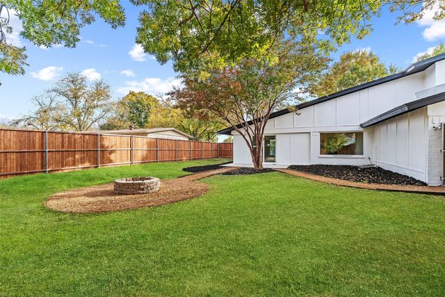 103 Elm Crest Drive, Rowlett, TX 75087