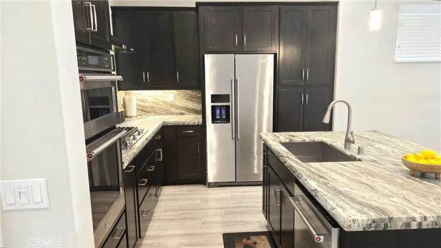533 Daniel Freeman Circle, Inglewood, CA 90301