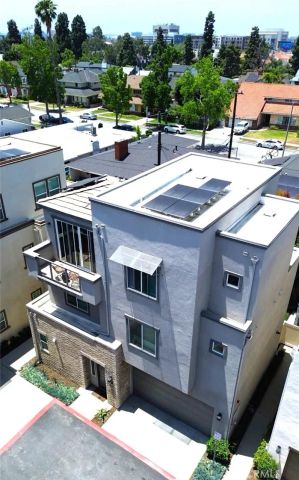 533 Daniel Freeman Circle, Inglewood, CA 90301