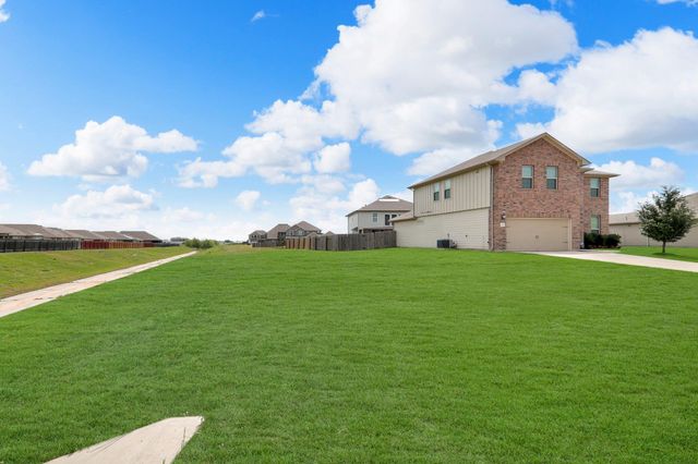 218 Pearland ST, Hutto, TX 78634