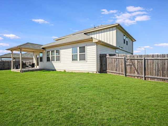 218 Pearland ST, Hutto, TX 78634