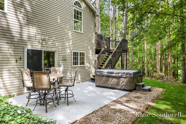 13569 Missy's Way, Lowell, MI 49331