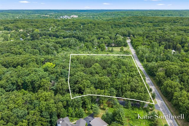 13569 Missy's Way, Lowell, MI 49331