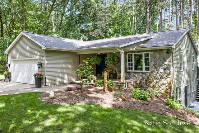 13569 Missy's Way, Lowell, MI 49331