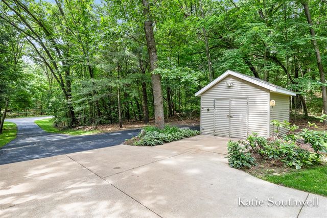 13569 Missy's Way, Lowell, MI 49331