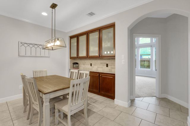 15610 Summer Heath Court, Houston, TX 77044