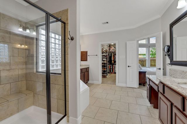 15610 Summer Heath Court, Houston, TX 77044