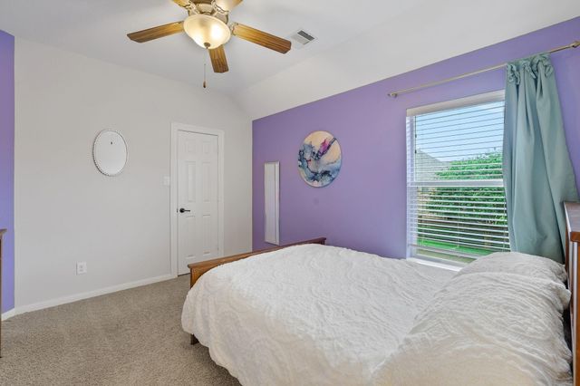 15610 Summer Heath Court, Houston, TX 77044