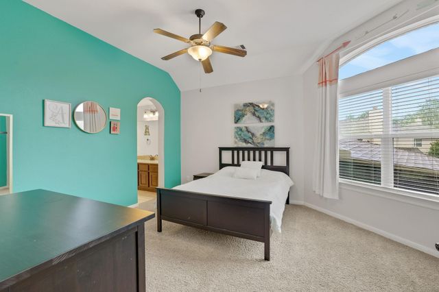 15610 Summer Heath Court, Houston, TX 77044
