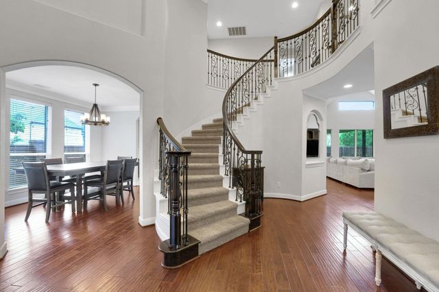 15610 Summer Heath Court, Houston, TX 77044