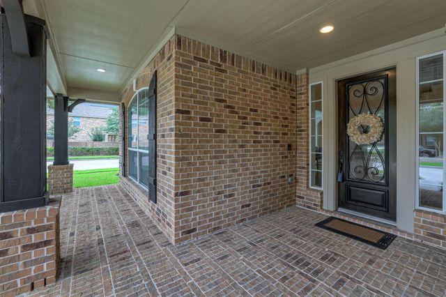 15610 Summer Heath Court, Houston, TX 77044