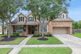 15610 Summer Heath Court, Houston, TX 77044