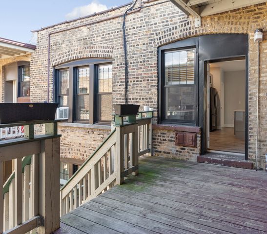 1062 W Glenlake Avenue 2, Chicago, IL 60660