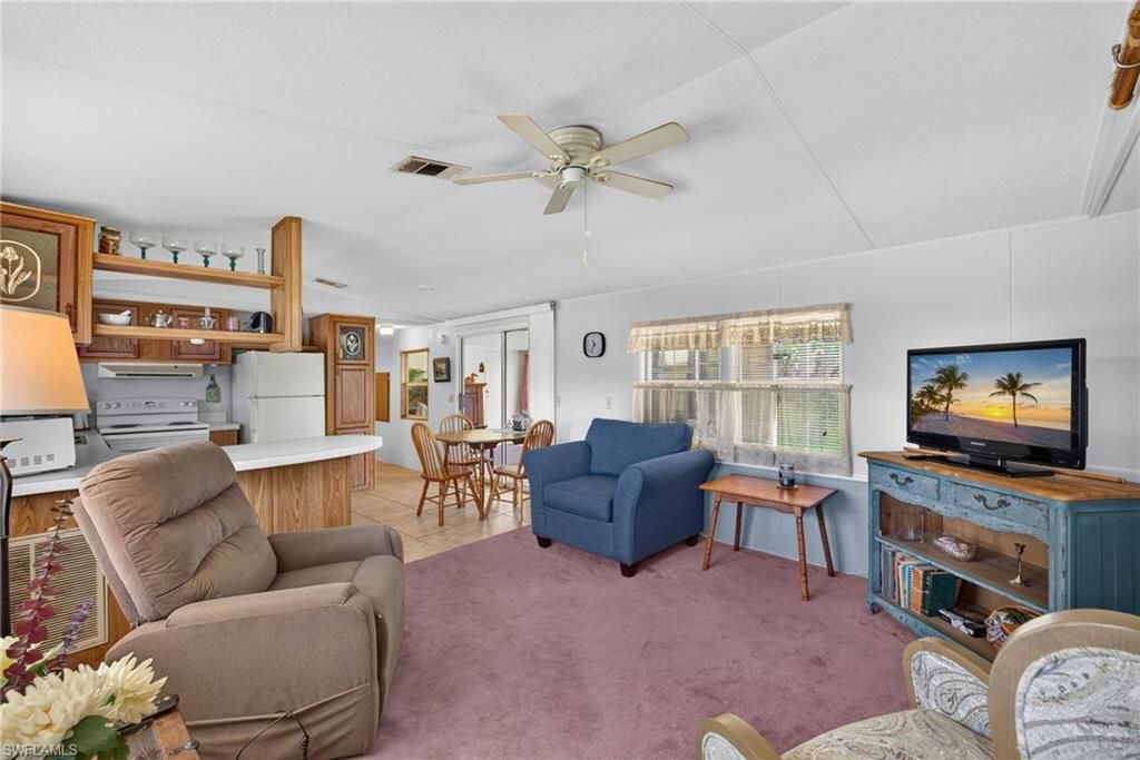 10451 Wales LOOP, BONITA SPRINGS, FL 34135 — exterior
