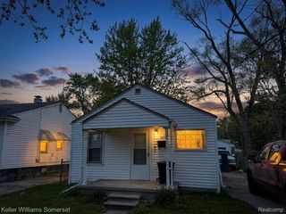 8499 Chapp Avenue, Warren, MI 48089