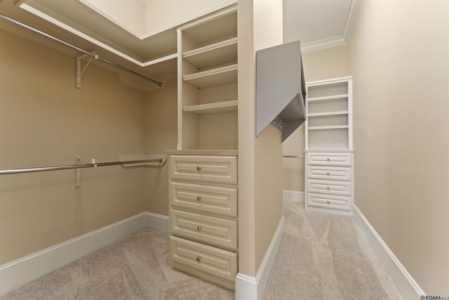 5806 Highland Rd, Baton Rouge, LA 70808