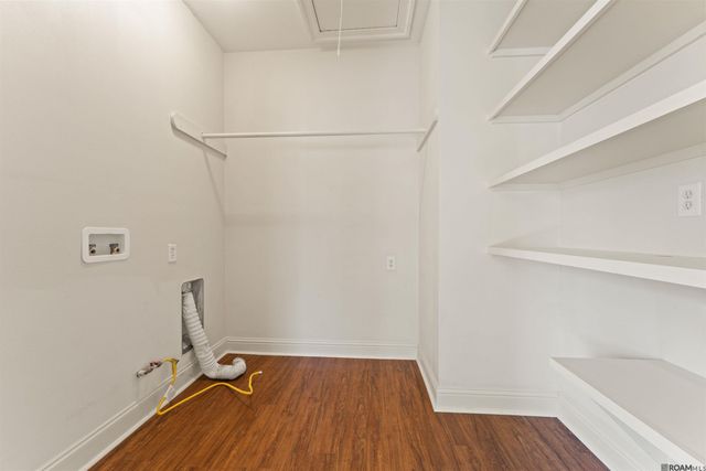 5806 Highland Rd, Baton Rouge, LA 70808