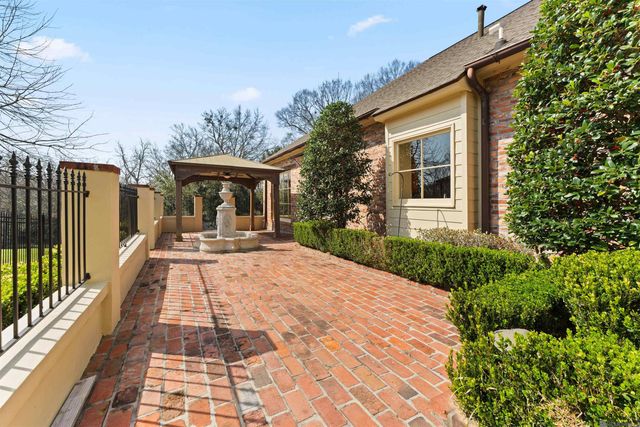 5806 Highland Rd, Baton Rouge, LA 70808