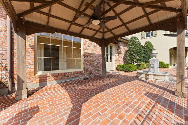 5806 Highland Rd, Baton Rouge, LA 70808