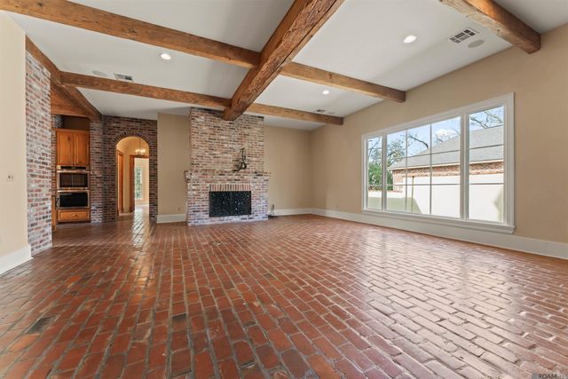 5806 Highland Rd, Baton Rouge, LA 70808