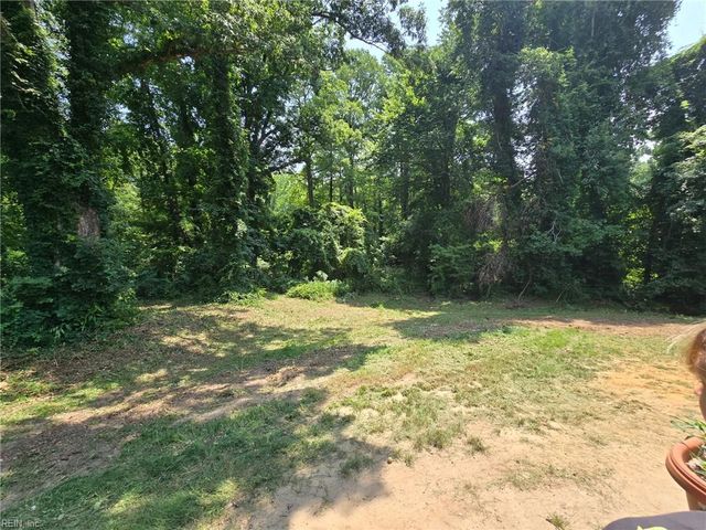 524 Hollywood AVE, Suffolk, VA 23434