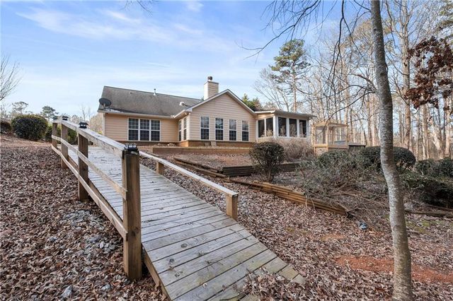 2178 Breezewood Drive, Monroe, GA 30655