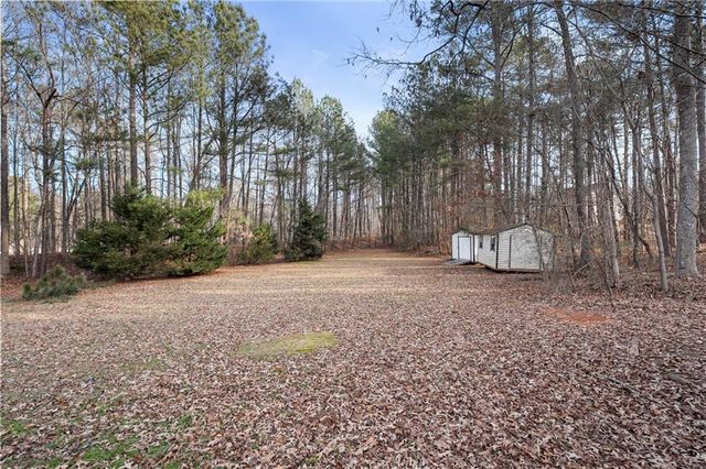 2178 Breezewood Drive, Monroe, GA 30655