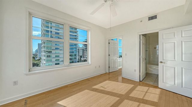 750 N TAMIAMI TRAIL 1018, Sarasota, FL 34236