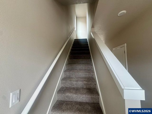 196 Gwinn St E, Monmouth, OR 97361