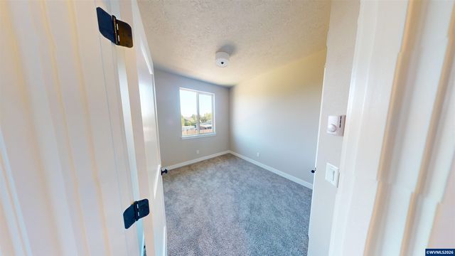 196 Gwinn St E, Monmouth, OR 97361