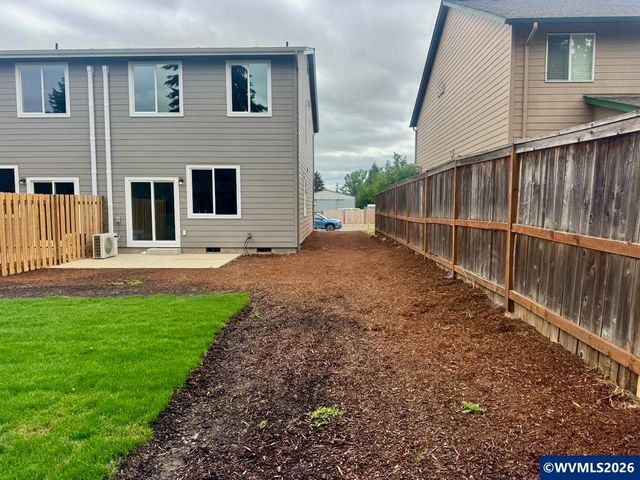 196 Gwinn St E, Monmouth, OR 97361